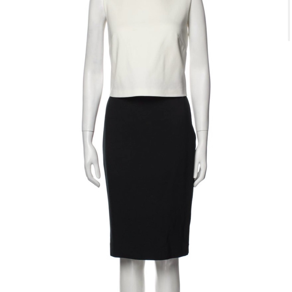 Diane Von Furstenburg Classic Black Pencil Skirt - Sleek Office Style